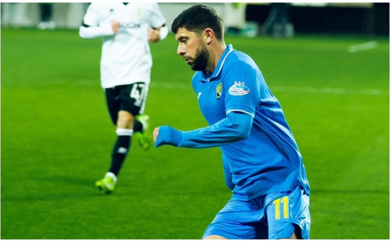 kepezin-futbolchusu-azerbaycan-chempionatlarinda-30-cu-qolunu-vurub