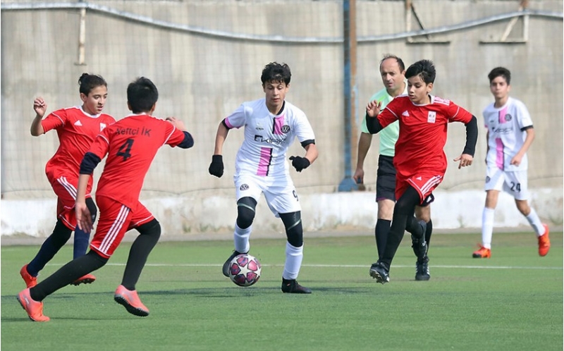 bakida-genc-futbolchular-uchun-yeni-telim-hazirliq-merkezi-yaradilacaq