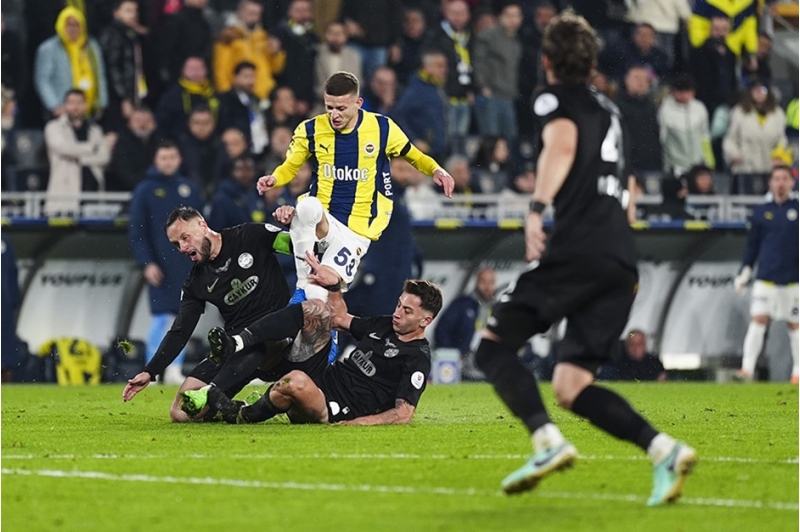 fenerbagcha-chaykur-rizesporu-bele-qalib-geldi