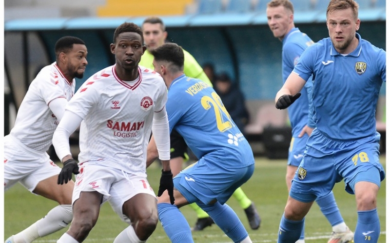 araz-naxchivan-azerbaycan-chempionatinda-yubiley-oyununu-kechirib