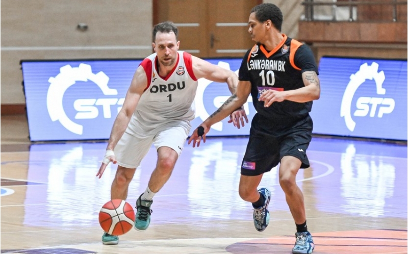 azerbaycan-basketbol-liqasinin-xix-turunda-daha-bir-oyun-bash-tutub