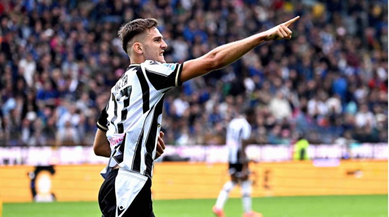 udinezeni-manchester-yunaytede-deyishe-biler