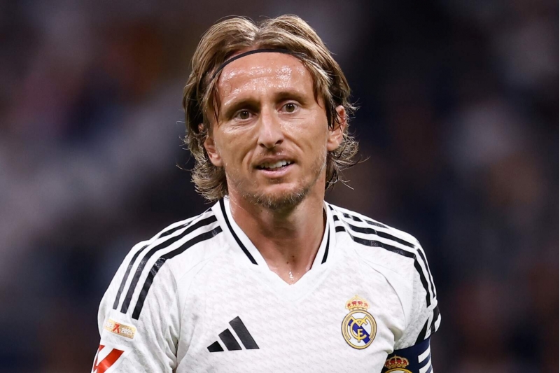 real-madrid-efsanesi-ile-yeni-muqavile-imzalayacaq