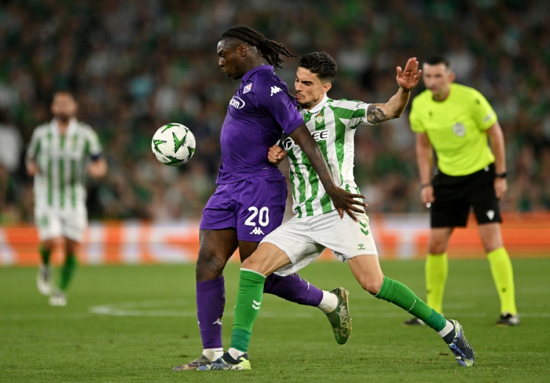 real-betis-fiorentina-ile-gorushe-itkilerle-chixacaq