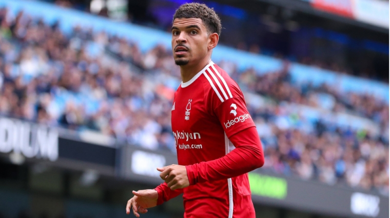 manchester-siti-ingiltereli-futbolchunun-xidmetinde-maraqlidir