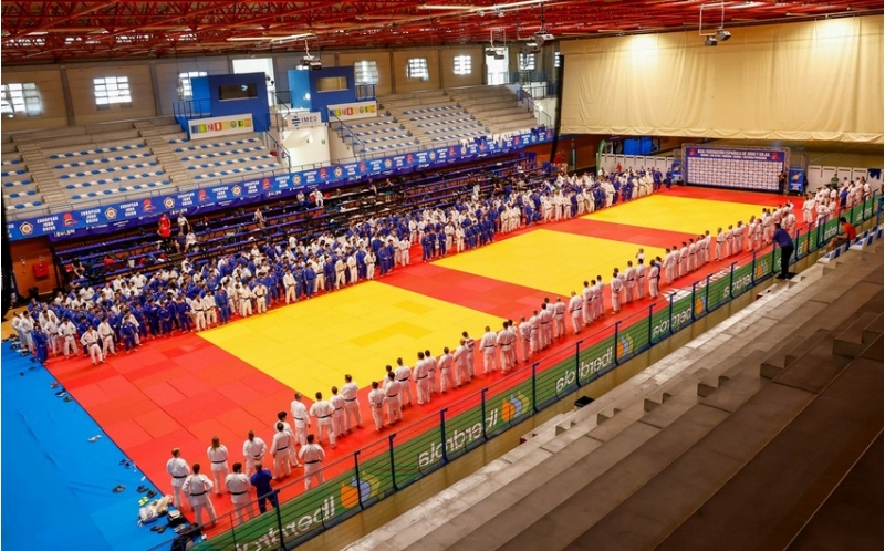 ispaniyada-kechirilen-olimpiya-telim-dushergesine-celb-olunub