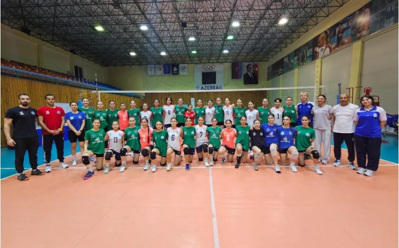 ozbekistanin-16-yashadek-qizlardan-ibaret-voleybol-millisi-bakiya-gelib