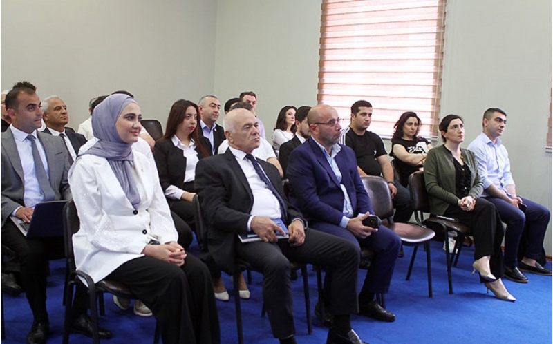 azerbaycan-klublarina-lisenziyalar-teqdim-olunub