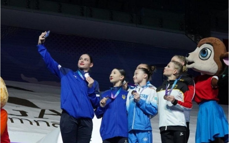 azerbaycan-gimnastlari-bakidaki-dunya-kubokunda-medallar-qazaniblar
