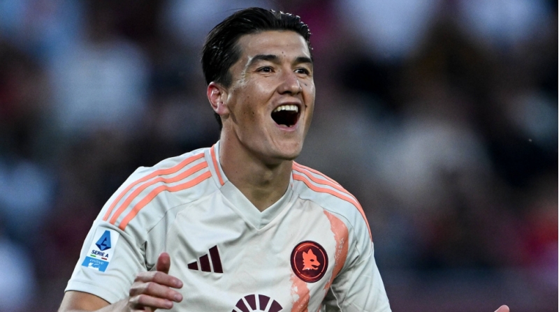 bashaksheherin-gozu-o-futbolchunun-uzerindedir