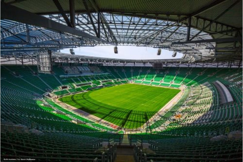 ukrayna-azerbaycan-gorushunun-stadionu-melum-olub