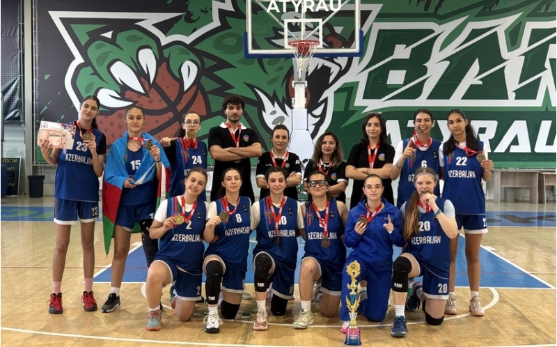 azerbaycanin-basketbol-millisi-qazaxistanda-chempion-olub