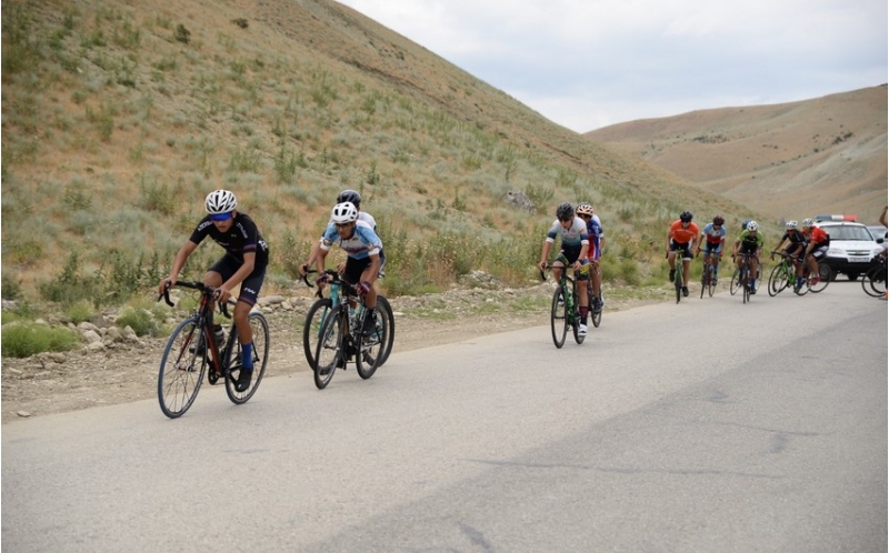 azerbaycan-chempionatinda-qrup-otushmesine-start-verilib