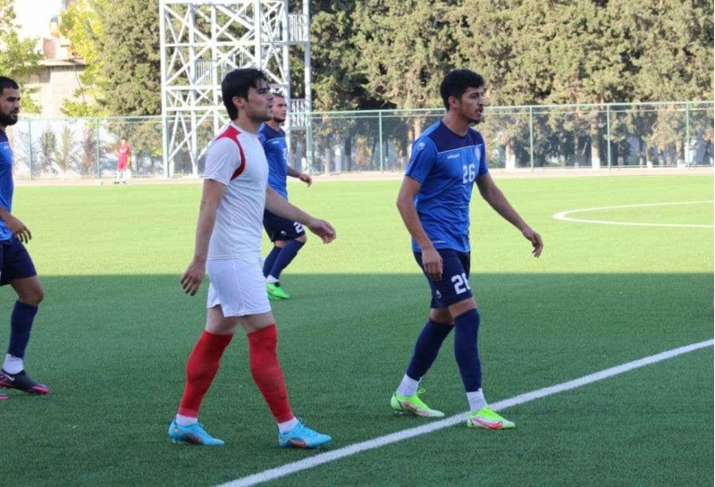 turan-tovuzun-futbolchusu-karvanda