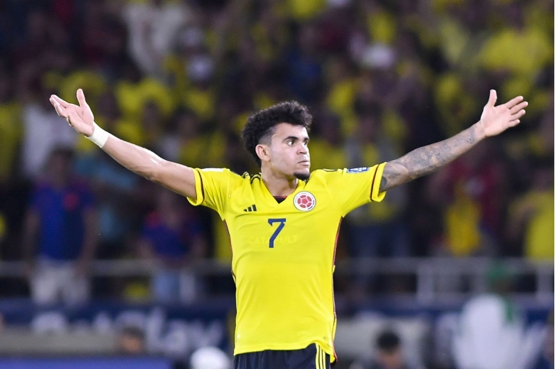 luiz-diaz-bavariyada-resmi