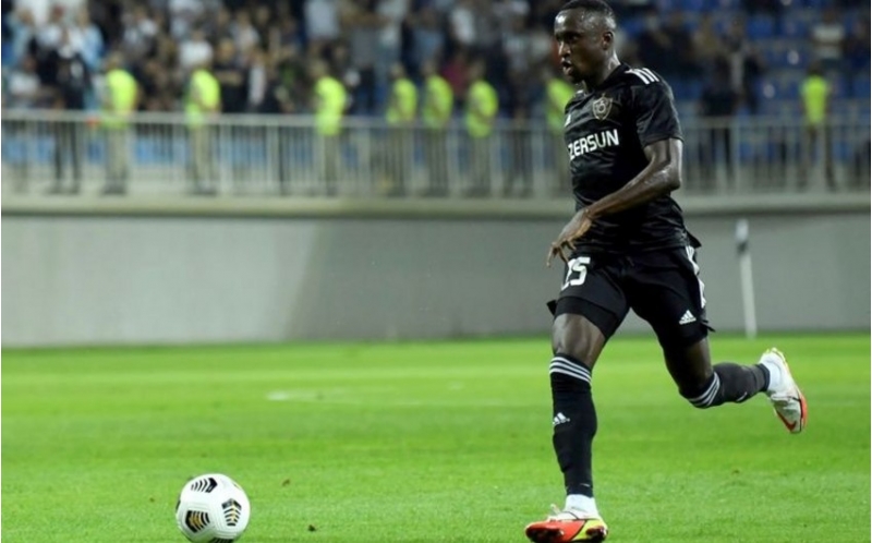 qarabagin-sabiq-futbolchusu-turan-tovuza-transfer-olub