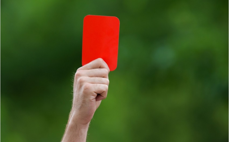 shazerbaycan-chempionatinda-futbolchulari-en-chox-cezalandirilan-komandalar-belli-olub