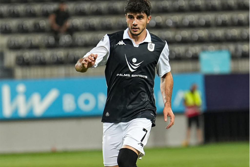 neftchinin-futbolchusu-uchun-yubiley