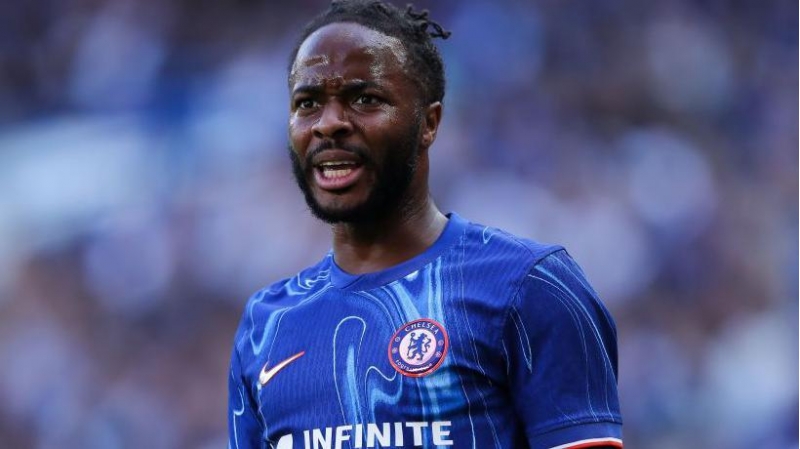 chelsinin-futbolchusu-istanbul-nehengine-keche-biler