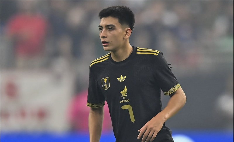 barselona-16-yashli-futbolchunu-transfer-etmek-isteyir