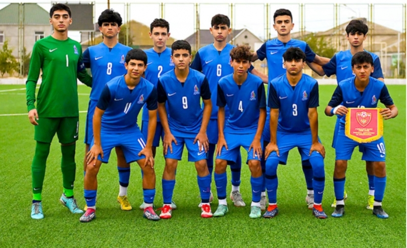 azerbaycan-monteneqro-ile-hech-heche-edib