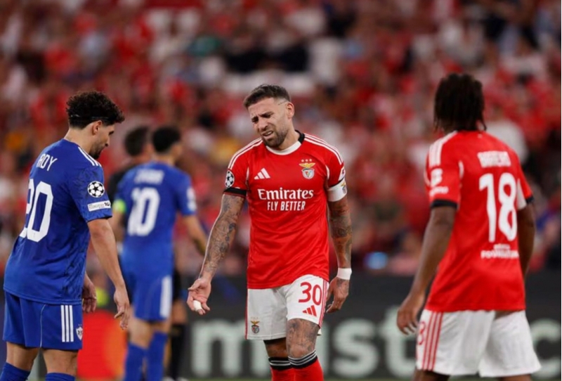 otamendi-azarkeshlerden-uzr-isteyirem