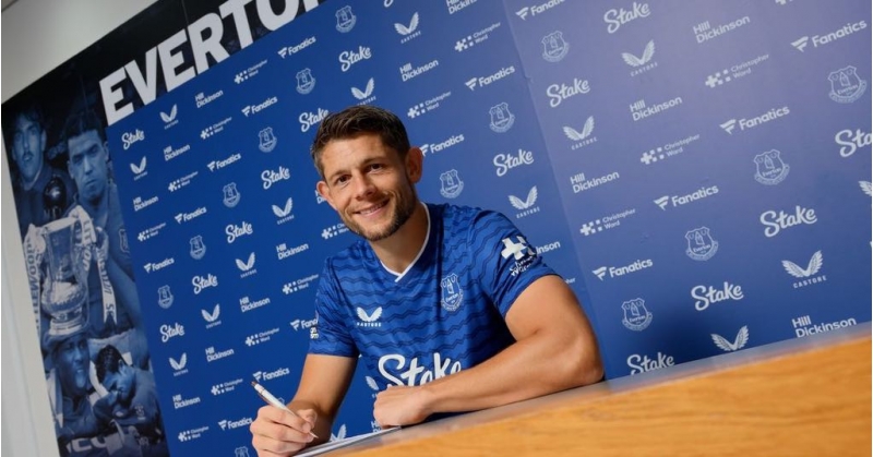 evertonda-yeni-muqavile