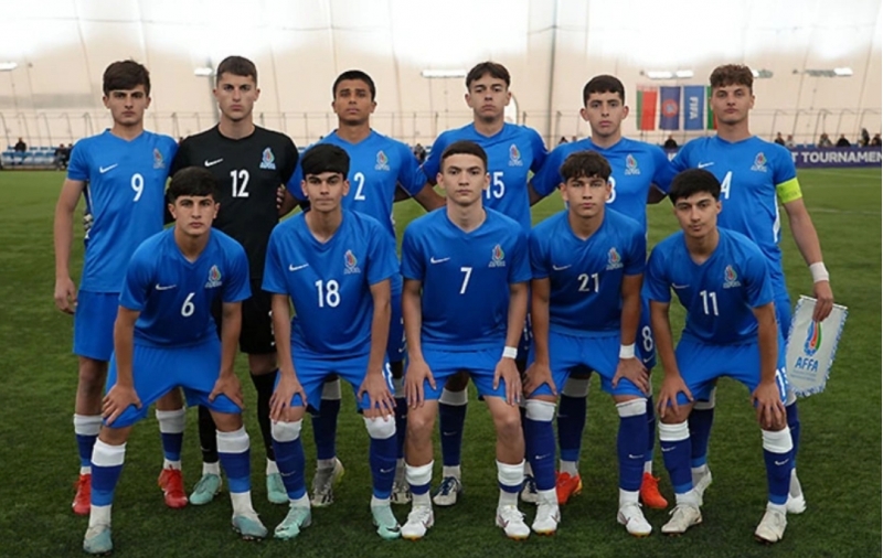 azerbaycan-ruminiya-ile-qarshilashib