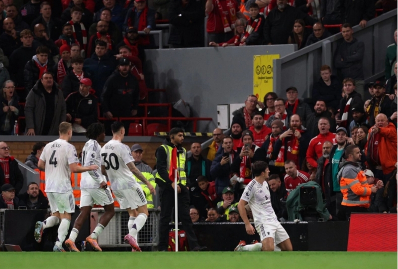 manchester-yunayted-9-il-sonra-seferde-liverpulu-meglub-etdi