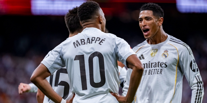 real-madrid-barselonani-meglub-etdi