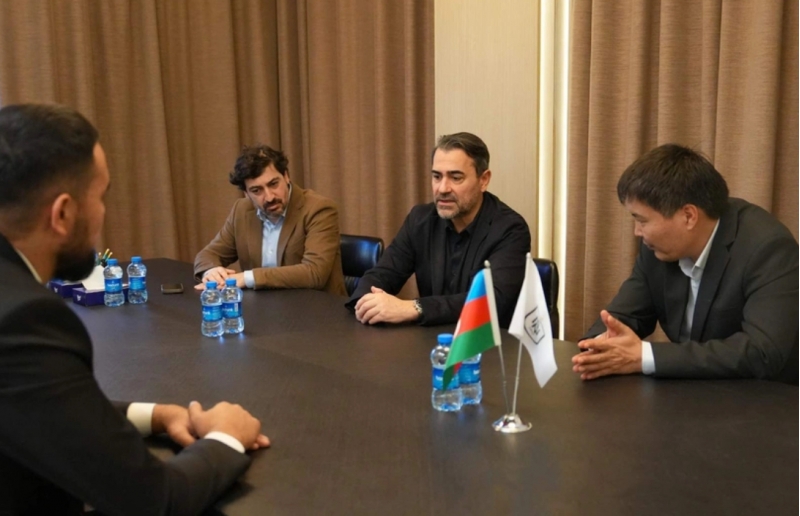 neftchi-ve-qirgizistan-klubu-arasinda-emekdashliq-perspektivi-muzakire-olunub
