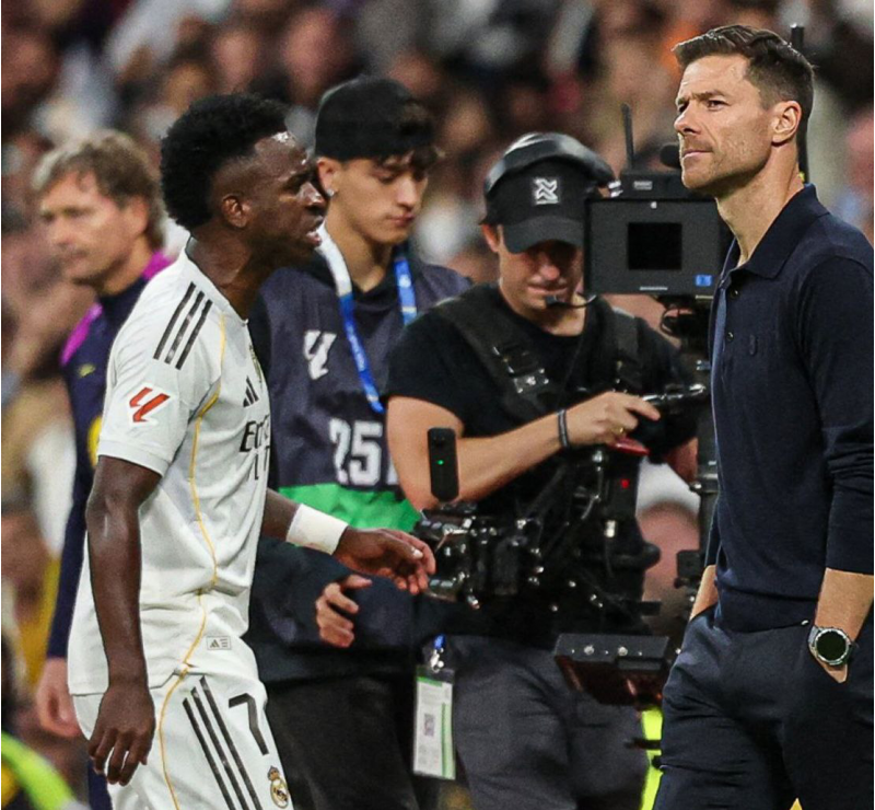 realin-bezi-futbolchulari-alonsodan-narazidir