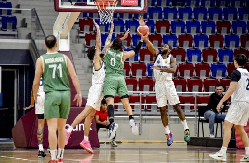 azerbaycan-basketbol-liqasinda-v-turun-daha-bir-oyunu-kechirilib-2