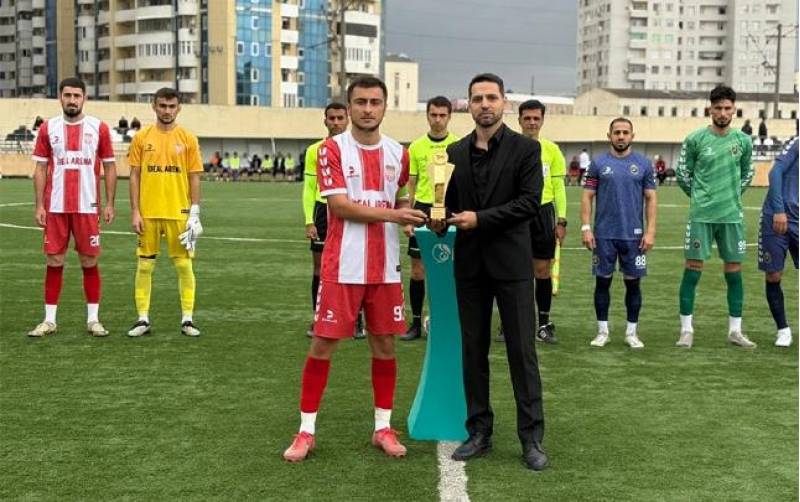 azerbaycan-ii-liqasinda-oten-ayin-en-yaxshi-qolunun-muellifi-mukafatlandirilib