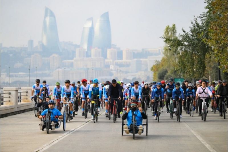 9-noyabr-dovlet-bayragi-gunu-munasibetile-veloyurush-kechirilib