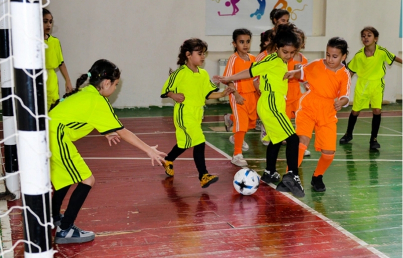 affa-nin-teshkil-etdiyi-mektebli-qizlar-turnirinde-novbeti-qrup-oyunlarina-start-verilib