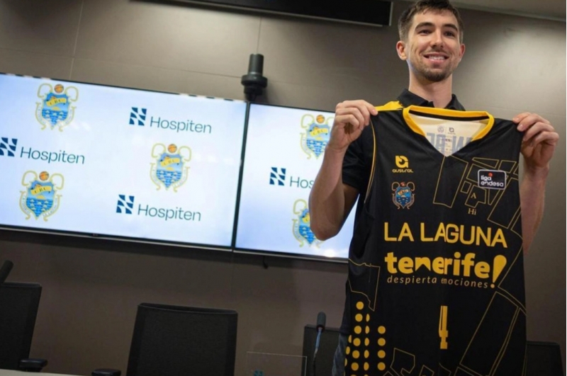 uesli-van-bek-azerbaycan-millisinde-chixish-edecek