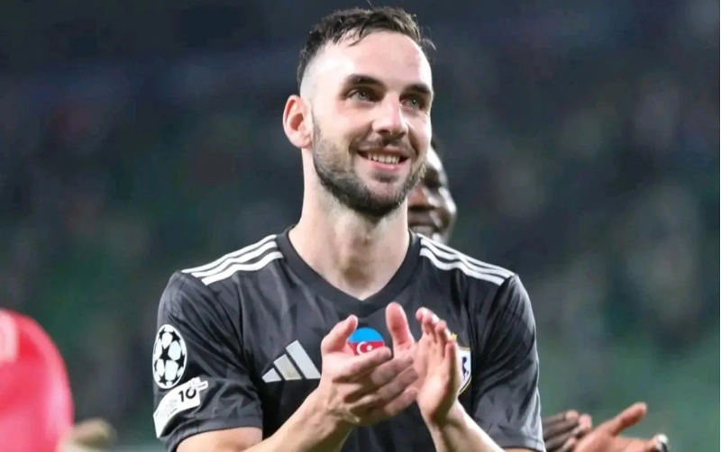 qarabagin-futbolchusu-ata-oldu