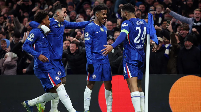 chelsi-barselonani-boyuk-hesabla-meglub-etdi