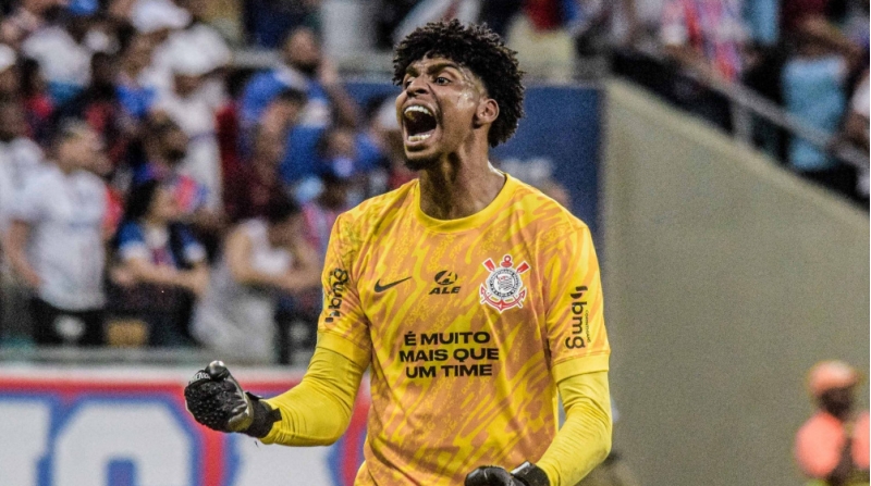 milan-korintiyansdan-qapichi-alir