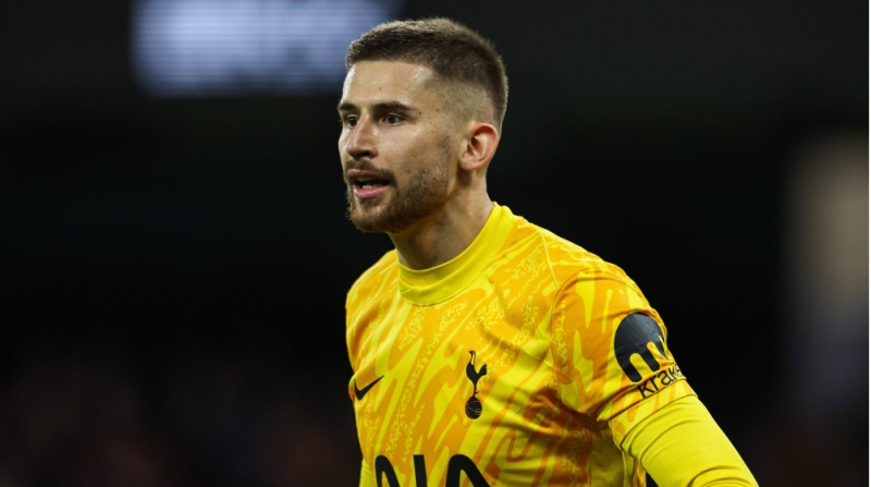 tottenhemin-rehberliyi-qerar-verdi