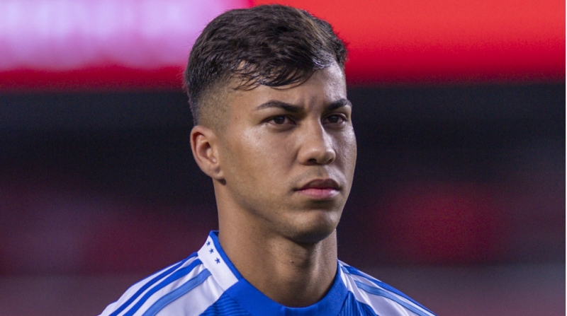 kruzeyro-vest-hemden-100-milyon-avro-teleb-edir