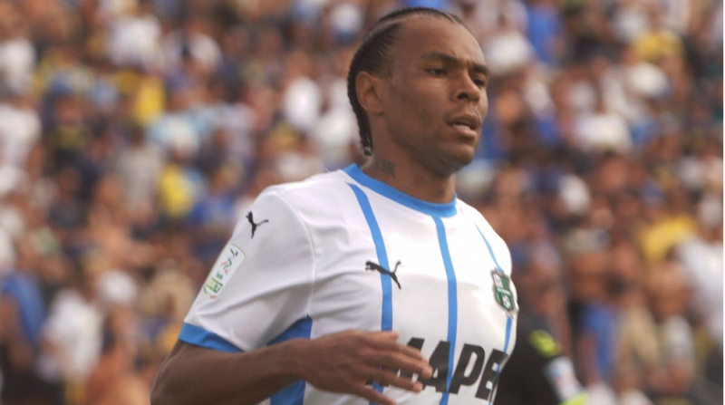 vest-hem-italiya-nehengi-ile-yarisha-girib