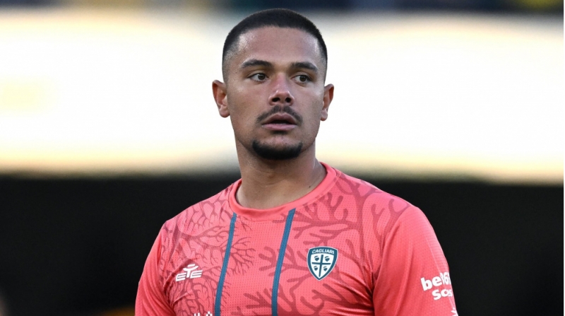 kalyarinin-qapichisi-ingilterede-chixish-ede-biler