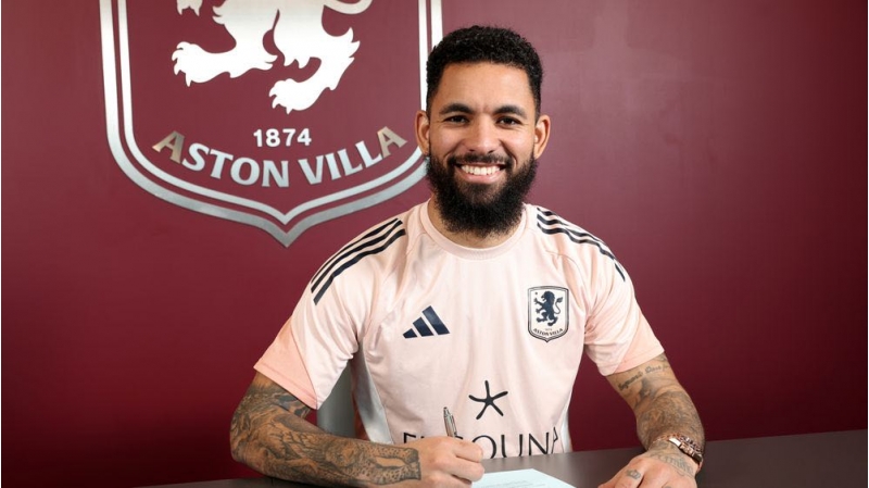 duqlas-luiz-aston-villaya-qayitdi