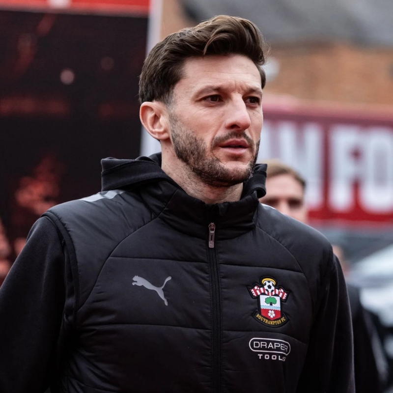 adam-lallana-bash-meshqchi-olub