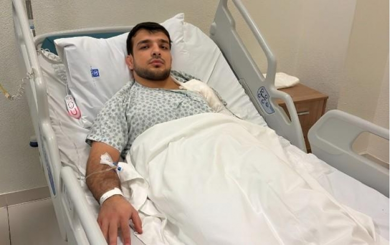 dunya-chempionumuz-emeliyyat-olundu