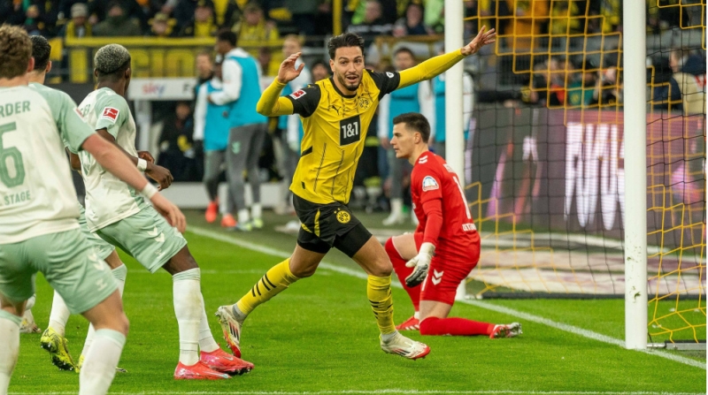 qalatasaray-dortmundun-futbolchusunu-isteyir