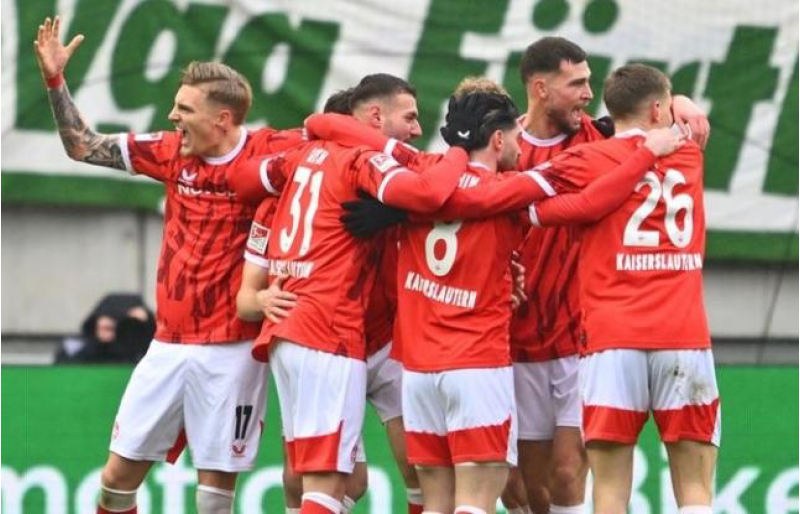 mahir-emrelinin-komandasi-qalib-geldi