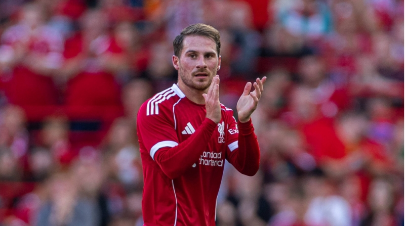 manchester-yunayted-liverpulun-futbolchusuna-goz-qoydu